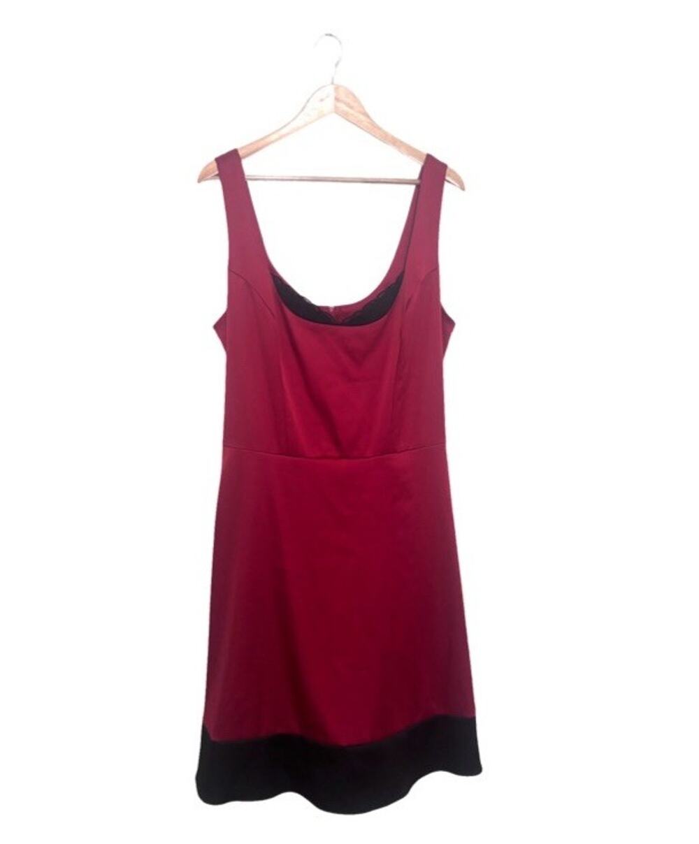 Vintage Torrid Dress Sleeveless Red Black Lace Elegant Formal 2X Full Skirt